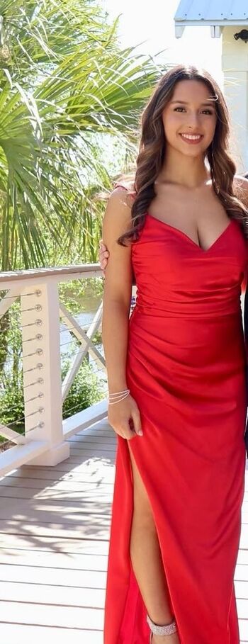 Full leaked Gabby gray page private photo