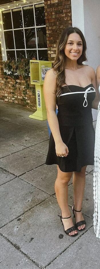 Full leaked Gabby gray page private photo