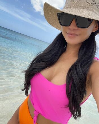 Full leaked Gail kim page private photo