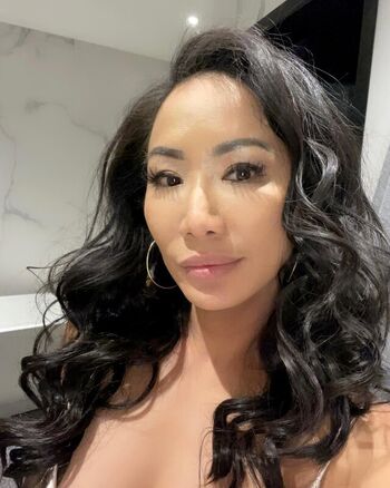 Full leaked Gail kim private photo