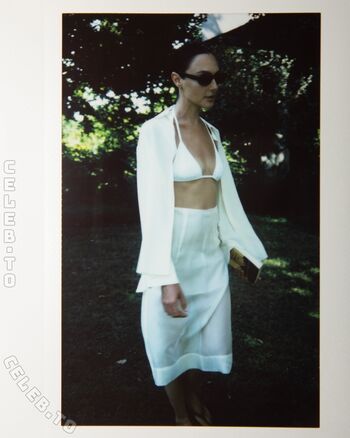 Full leaked Gal gadot private photo