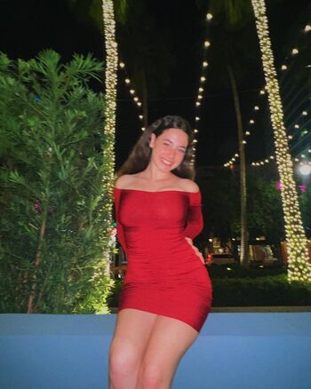 Full leaked Gal gool private photo