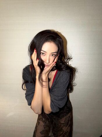 Full leaked Gawon page private photo