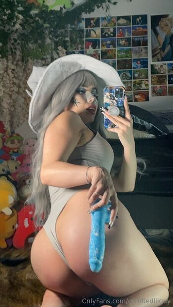 Full leaked Geminisavy private photo