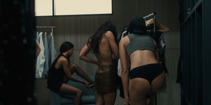 Full leaked Genesis rodriguez private photo