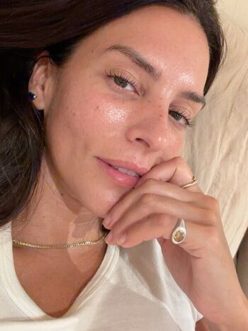Full leaked Genesis rodriguez private photo