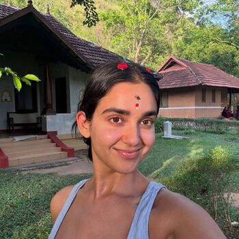 Full leaked Geraldine viswanathan private photo