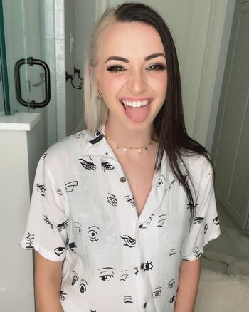 Full leaked Gibi asmr page private photo
