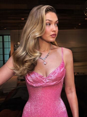 Full leaked Gigi hadid private photo