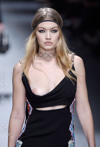 Full leaked Gigi hadid private photo