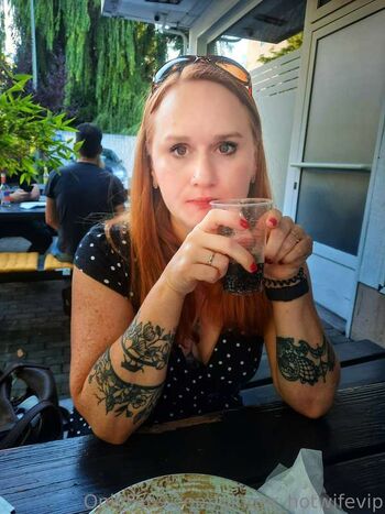 Full leaked Ginger hotwifevip private photo