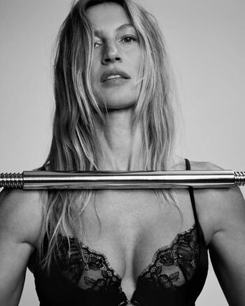 Full leaked Gisele bundchen private photo