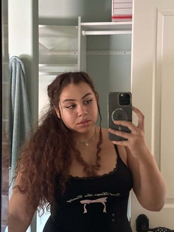 Full leaked Gldnbby private photo