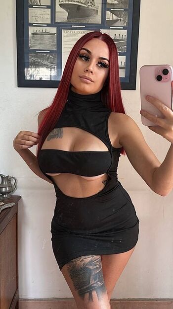 Full leaked Godzaline private photo