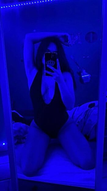 Full leaked Godzaline private photo