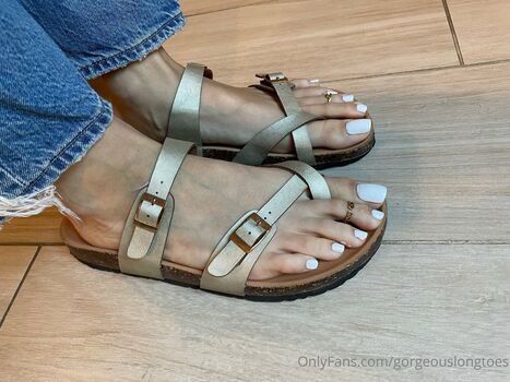 Full leaked Gorgeouslongtoes private photo