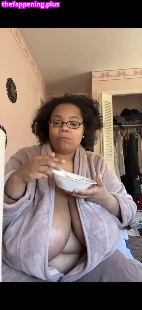 Gostosas Com Peitos Caidos