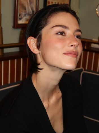 Full leaked Gracie abrams private photo