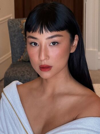 Full leaked Greta lee page private photo