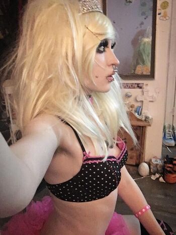 Full leaked Greycat private photo