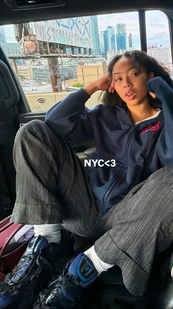 Full leaked Griff private photo