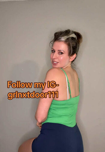 Grlnxtdoor111