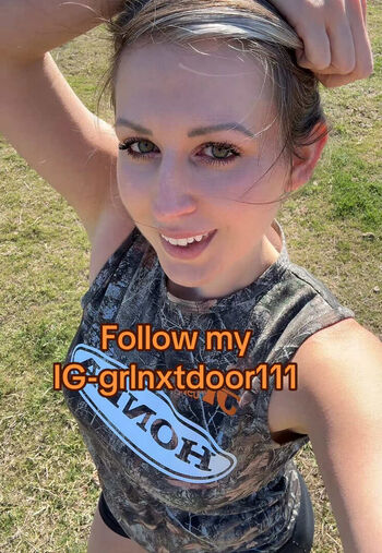 Grlnxtdoor111