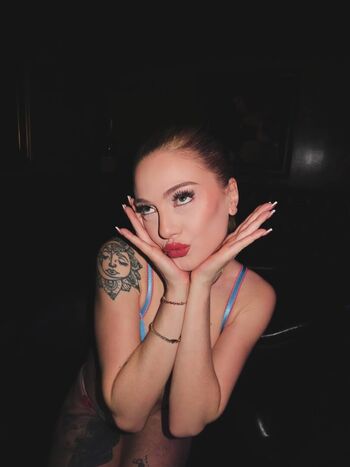 Full leaked Gwenthedancer private photo