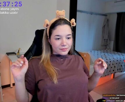 Full leaked Gzde demiral private photo