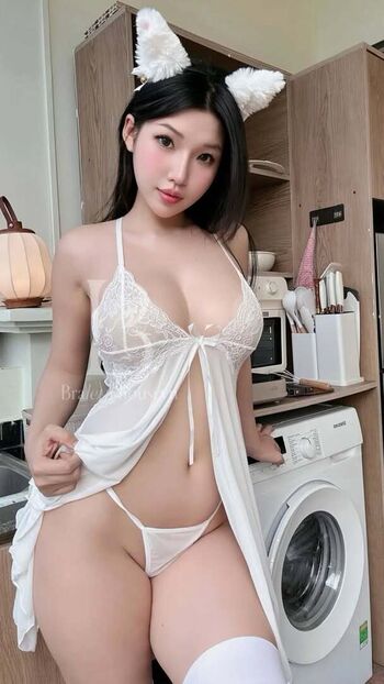 Full leaked Ha my duyen page private onlyfans photo