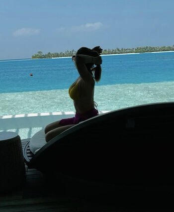 Full leaked Hadise private photo