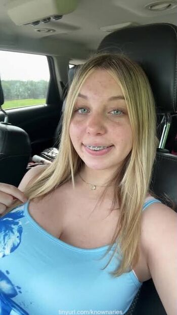Full leaked Hadly knownaries private photo
