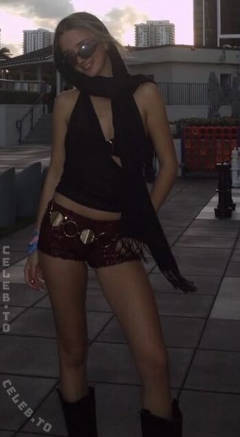 Full leaked Hailee roy private photo