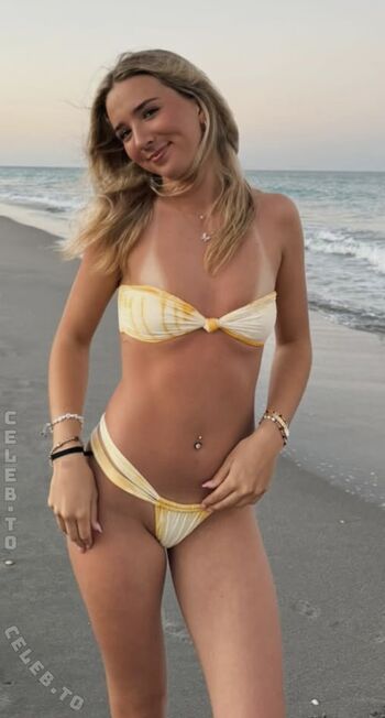 Full leaked Hailee roy private photo