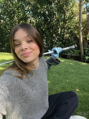 Full leaked Hailee steinfeld  page private photo