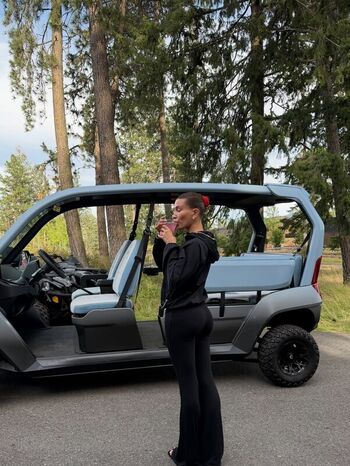 Hailey Baldwin Bieber
