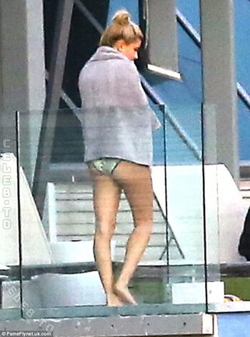 Full leaked Hailey bieber page private photo