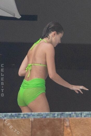 Full leaked Hailey bieber page private photo