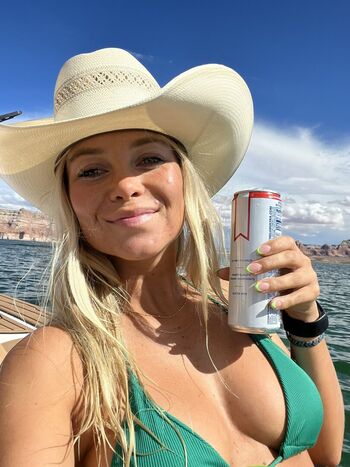 Full leaked Hailey rae ostrom private photo