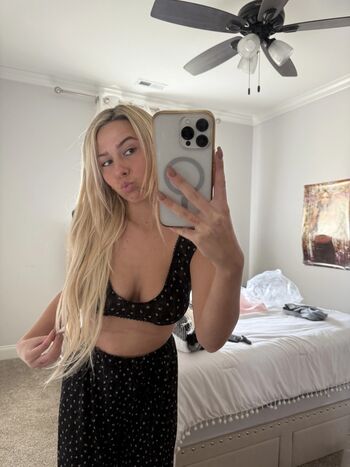 Hailey Welch (Hawk Tuhh Girl