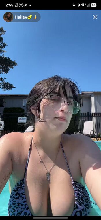 Full leaked Haileyavocad private photo