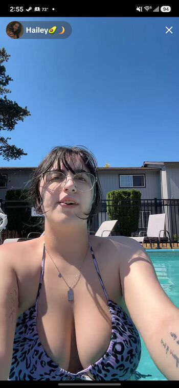 Full leaked Haileyavocad private photo