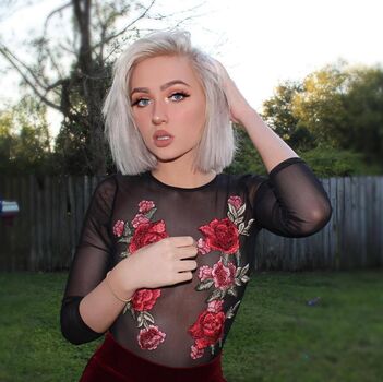 Full leaked Haileymarie private photo