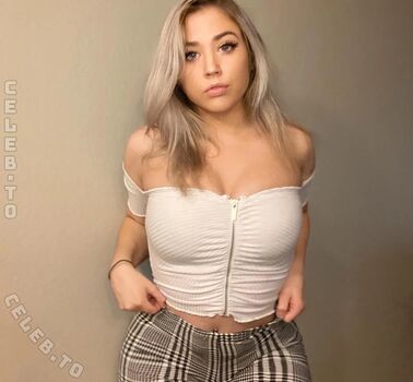 Full leaked Hailsbee private photo