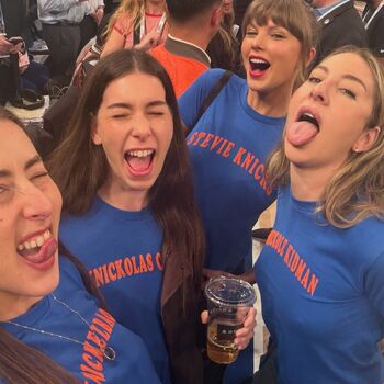 Full leaked Haim sisters private photo