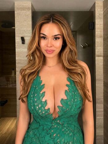 Full leaked Haleigh larson private photo