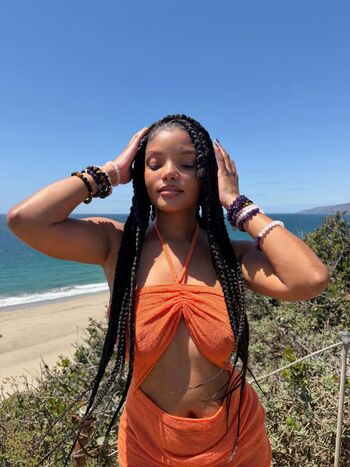 Full leaked Halle bailey private photo