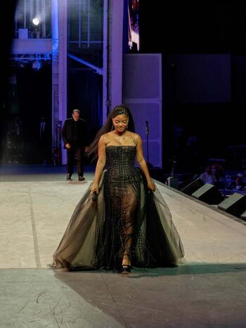Full leaked Halle bailey private photo