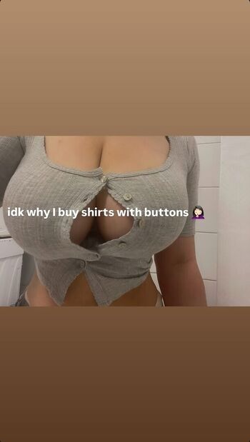 Full leaked Halola private photo