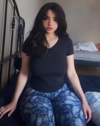 Full leaked Halola private photo